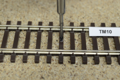 Repair sealant for covering holes in track sleepers, brown 3, 15g